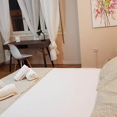 Διαμέρισμα Olive Apartment- Center, 4 Bd, 1.5 Bath Αθήνα